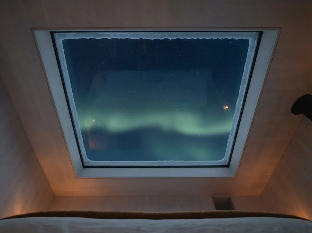 Artist's impression of the view up through the glass ceiling to the aurora in the planned Aurora Glass Suite